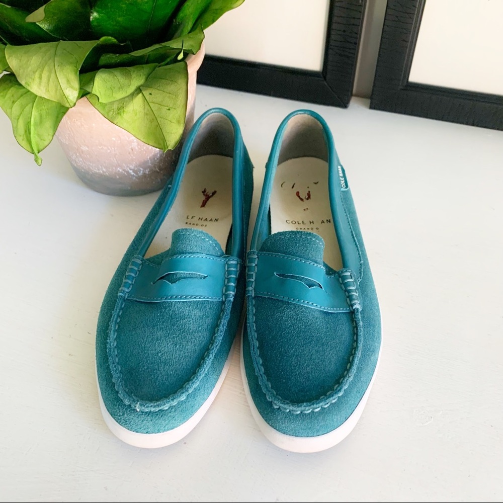 ❤️COLE HAAN❤️Turquoise Suede & Leather Loafers❤️Moccasin flats w/rubber soles - Picture 1 of 6